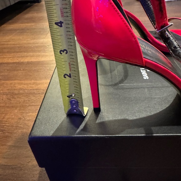 Saint Laurent NWT Vitello Vernice in Hot Pink Strappy ankle strap Heel Sandals. - Picture 4 of 14